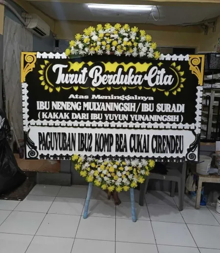 Papan Bunga Duka Mayangan Legonkulon